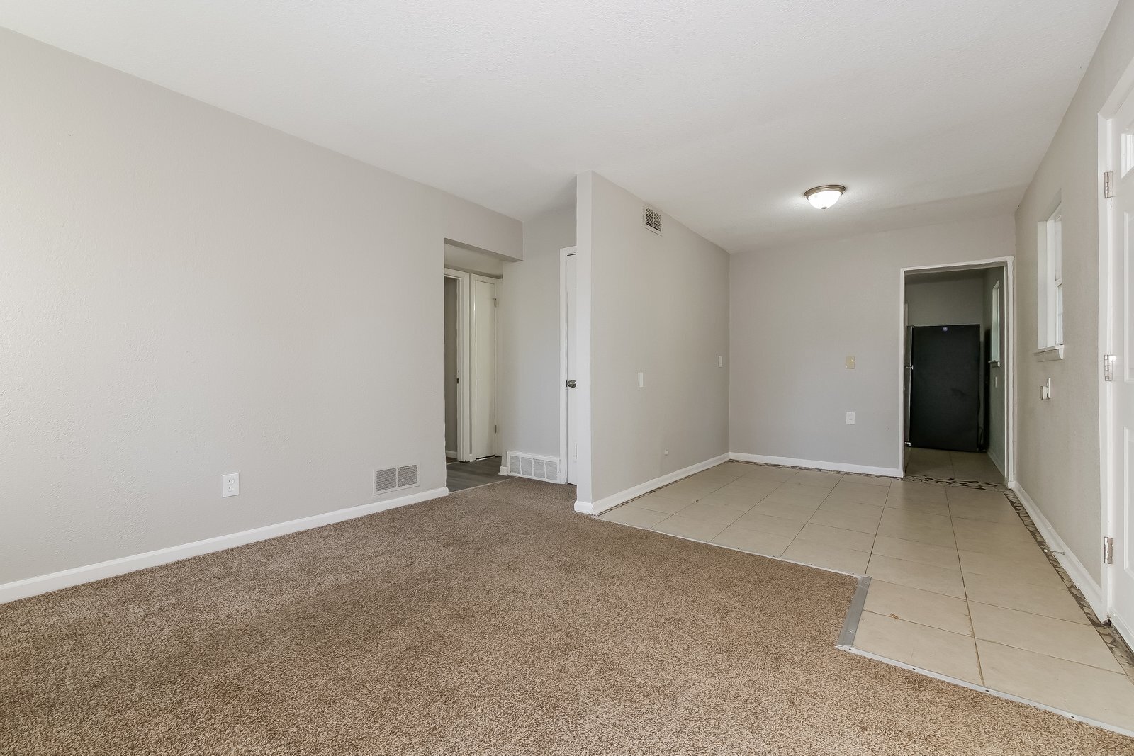 Building Photo - 6113 E 153 St