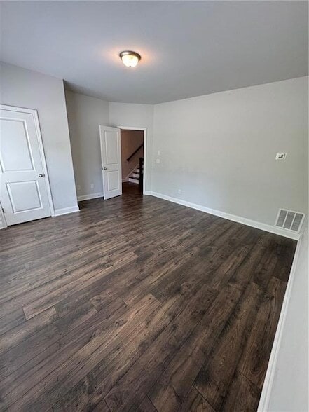 Building Photo - 1204 Ainsworth Alley