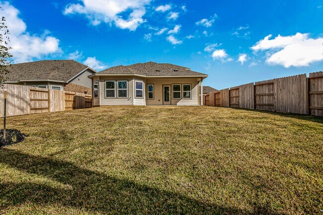 Building Photo - 17925 Canopy Trce Ct