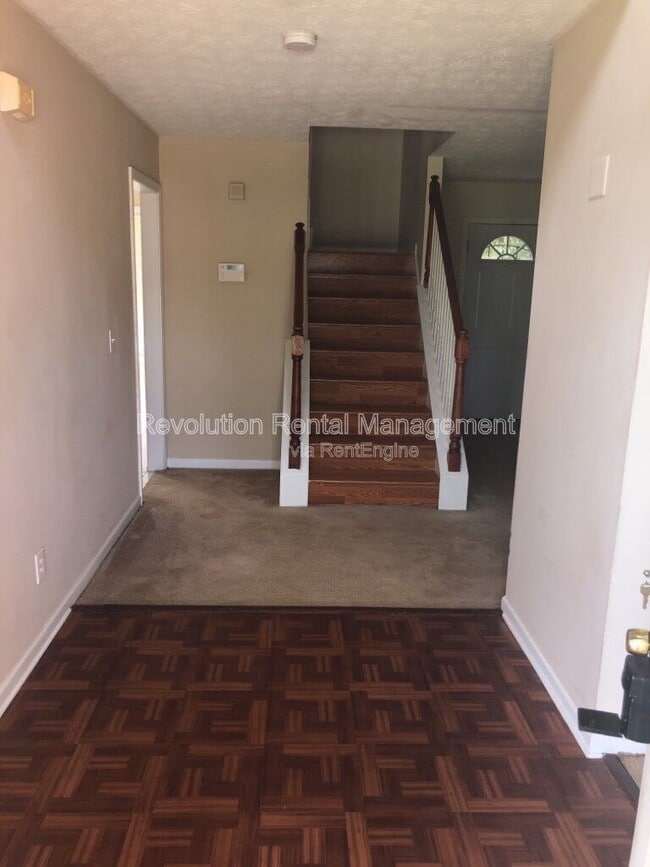 Building Photo - 2489 Tolliver Dr