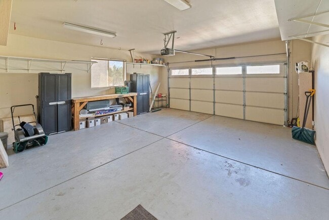 Building Photo - 603 Brookline Loop