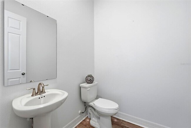 Building Photo - 1859 Treasure Cv