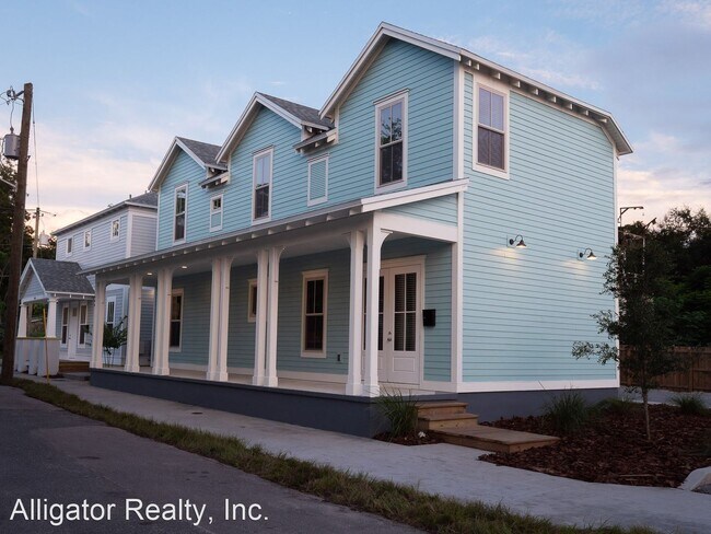 Building Photo - 4 br, 4 bath House - 608 SW 5th Terrace