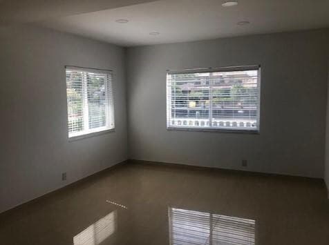 Building Photo - 3116 NE 42nd Ct