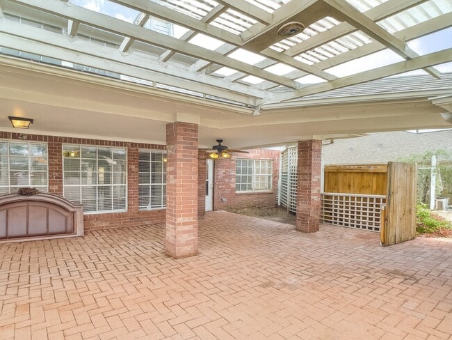 Building Photo - 16714 Colony Terrace Dr
