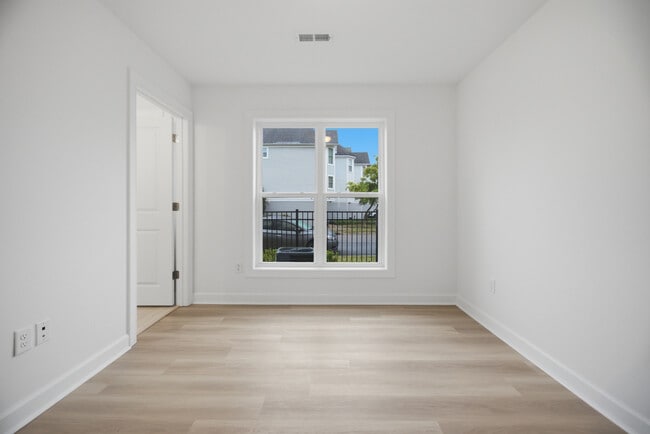 Building Photo - 909 Baltic Ave