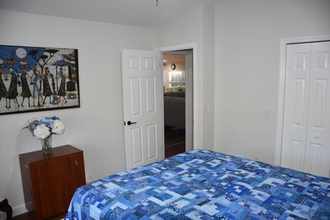 Building Photo - 3/2 Home in The Reserve