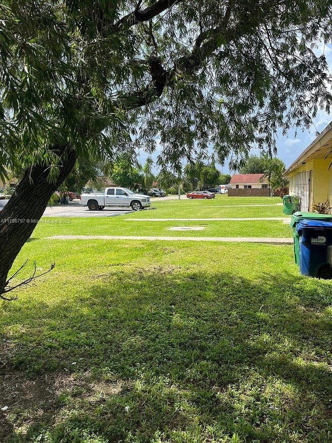 Building Photo - 28319 SW 141st Pl