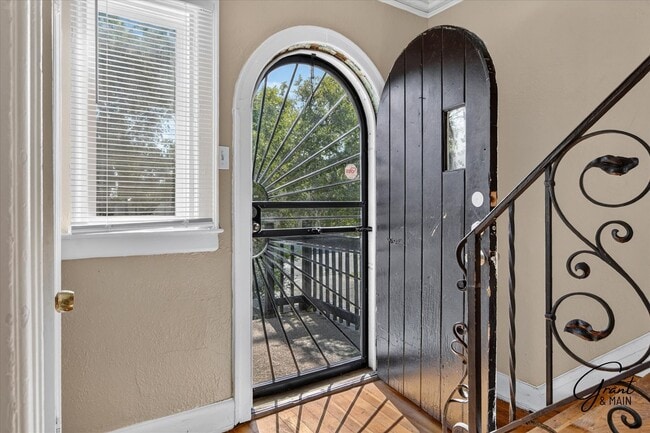 Building Photo - $1675 - Fitzgerlad Brick 3 Bedroom 2 Bath