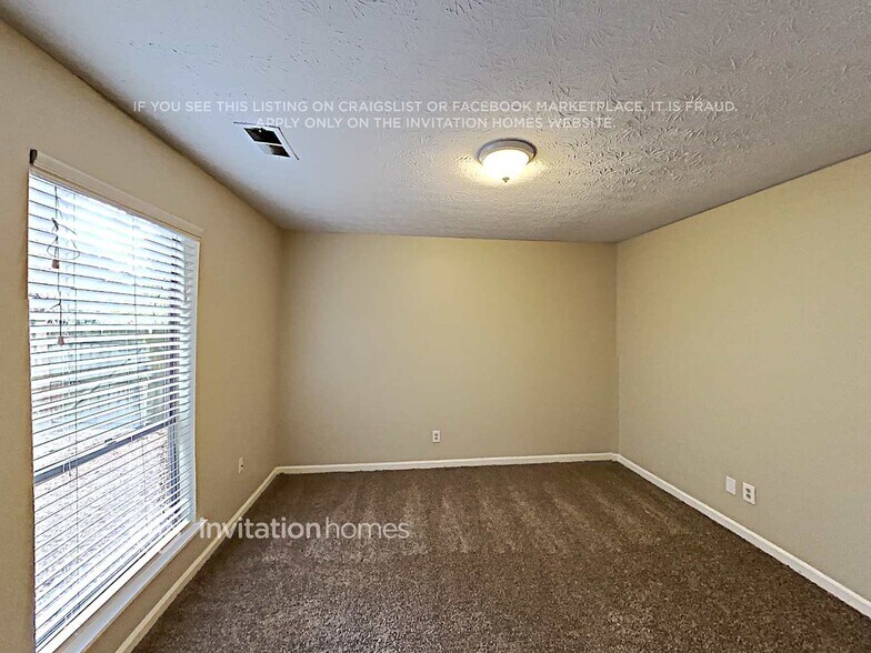Building Photo - 4700 Jamerson Forest Cir