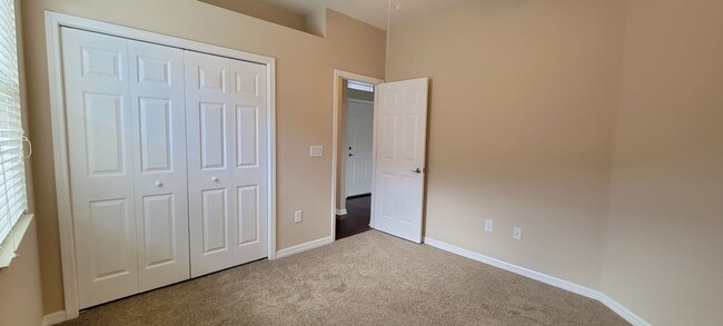 Building Photo - Beautiful 3/2 in Oak Creek