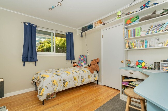 Building Photo - 3Bd/2.75Ba Seattle House