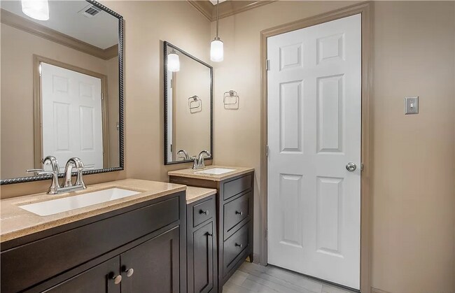 Building Photo - This Charming Two-Story Home Awaits You