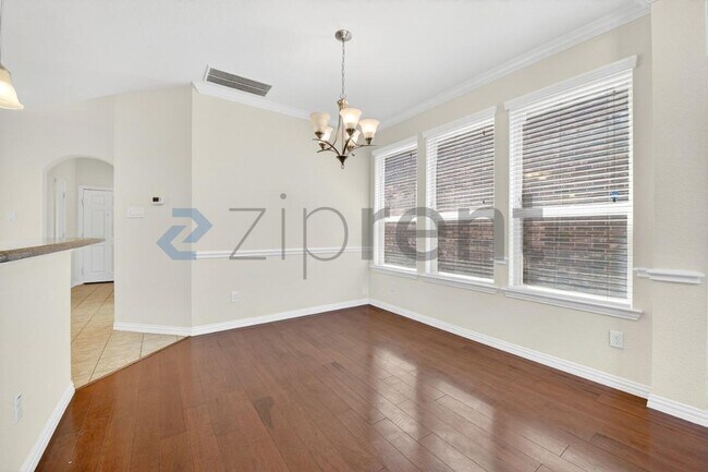 Building Photo - 3408 Porter Creek Dr