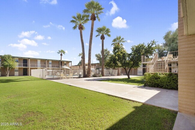 Building Photo - 3737 E Turney Ave