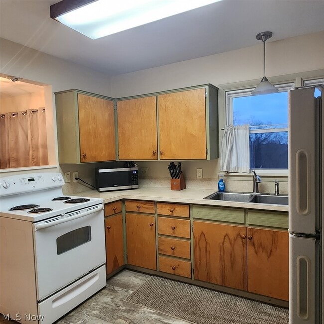 Building Photo - 64764 Larrick Ridge Rd