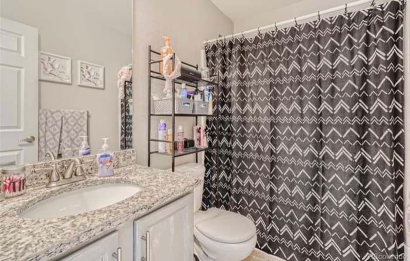 Building Photo - 13890 Madison St