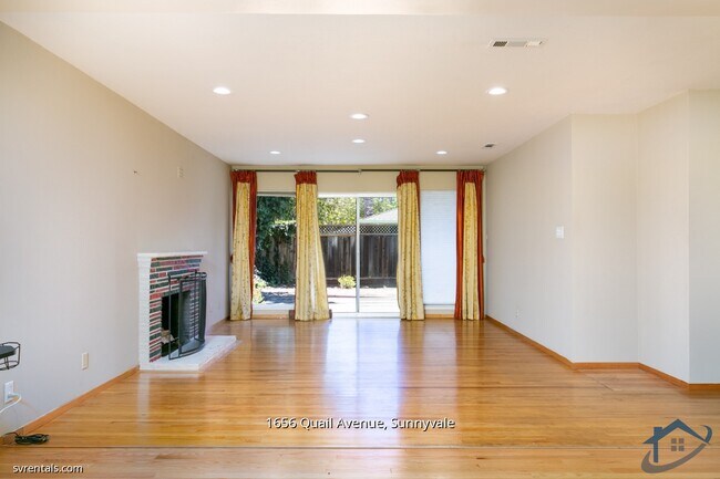 Building Photo - 1656 Quail Ave