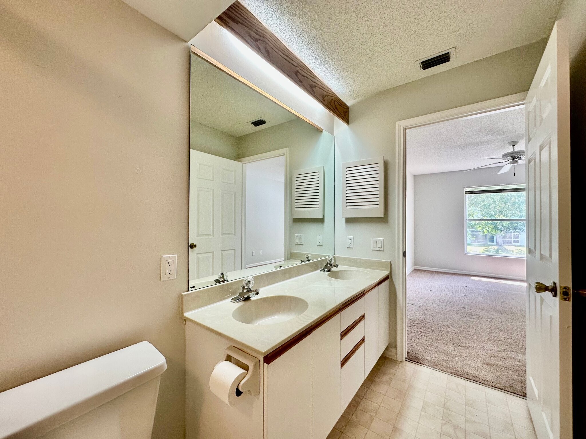 Building Photo - 137 Wading Bird Cir
