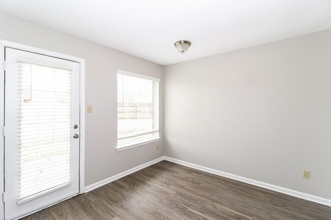 Building Photo - 5536 Terri Lynn Cove