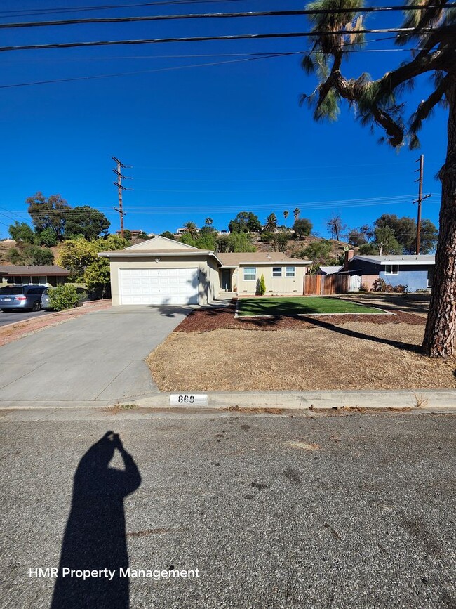 Primary Photo - Beautifully Remodeled One-Story Home for Rent