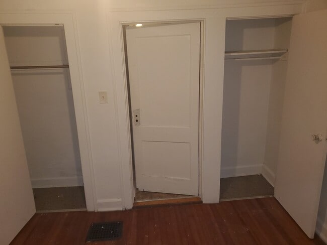 Building Photo - 2142-2144 Garfield Drive