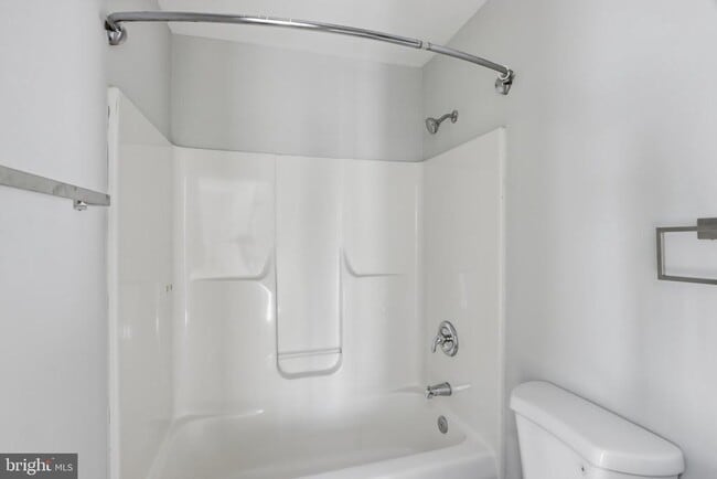 Building Photo - 6174 Silver Arrows Way