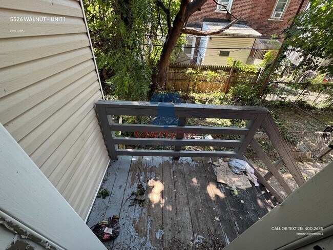 Building Photo - 5526 Walnut St