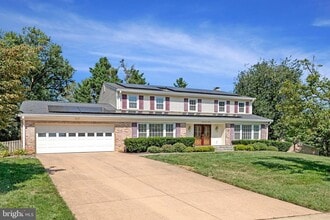 Building Photo - 7730 Falstaff Rd