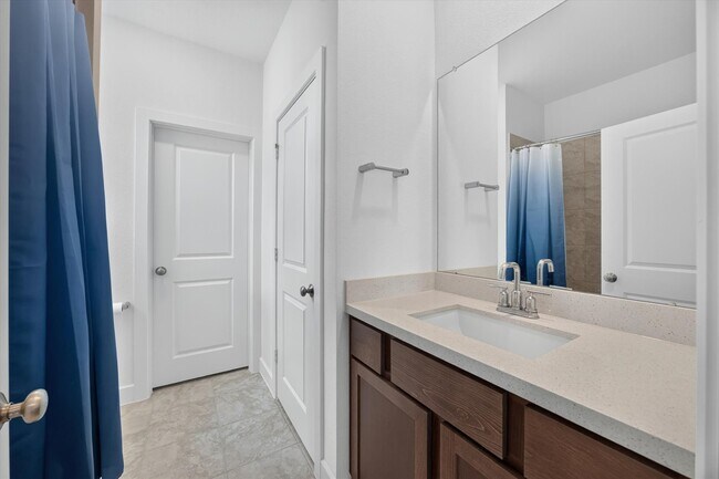 Building Photo - 7410 Wildrye Mdw Ln