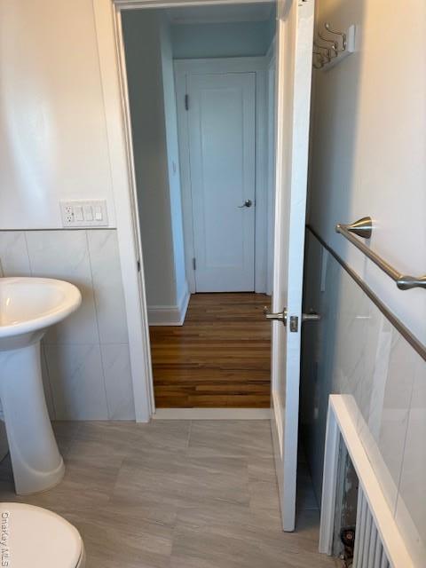 Building Photo - 367 E Chester St