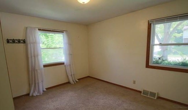 Building Photo - 448 N Grandview Blvd