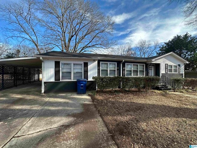 Primary Photo - 1209 Columbia Ave