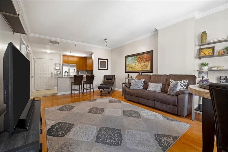 Building Photo - 1101 Juniper St NE