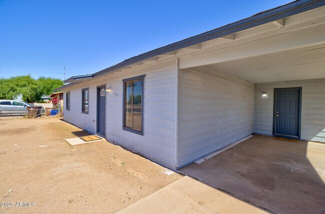 Building Photo - 518 W Battaglia Rd