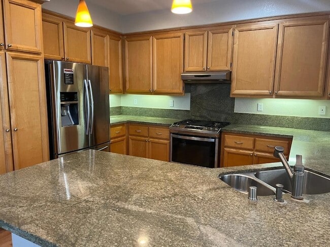 Building Photo - 505 Osprey Dr