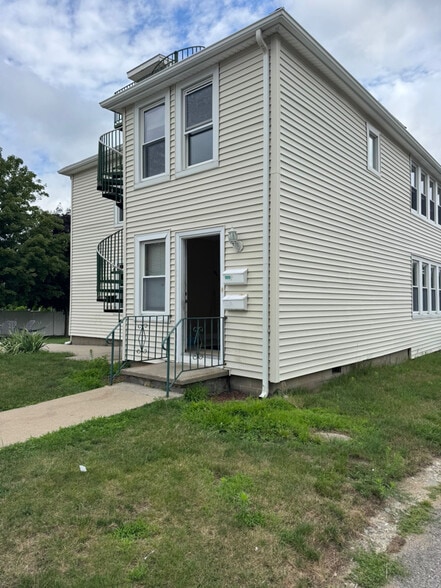 Building Photo - 25 Slater St
