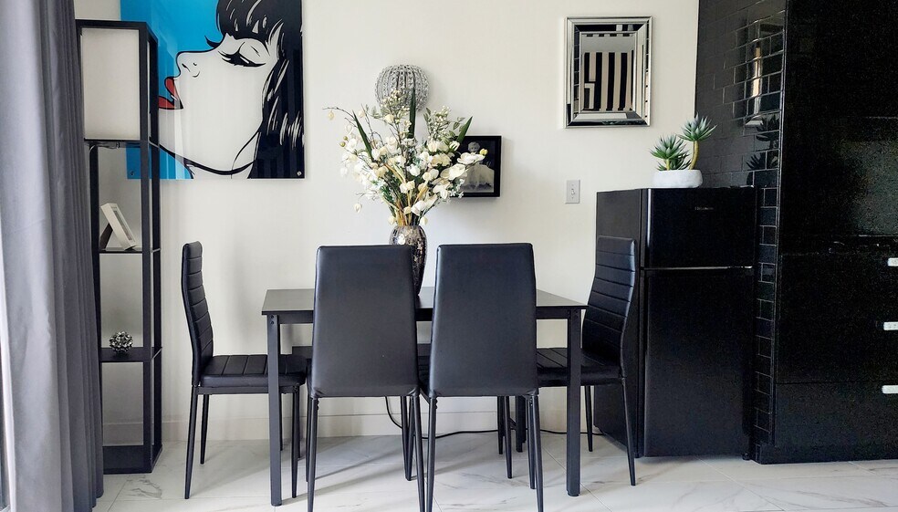 Building Photo - 29 Montelago Blvd