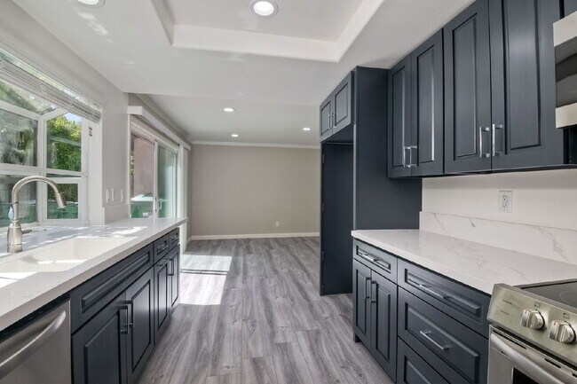 Building Photo - Single Story, Large Corner Lot with Pool p...