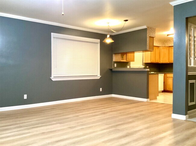 Building Photo - 7623 Deadwood Dr