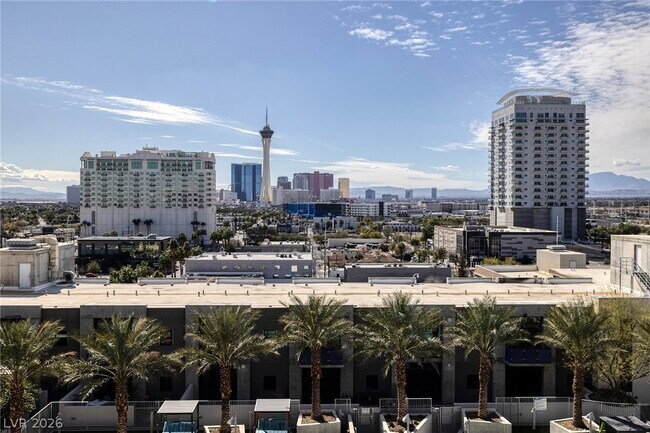 Building Photo - 353 E Bonneville Ave