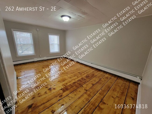 Building Photo - Spacious 1 bed 1 bath apartment east side ...