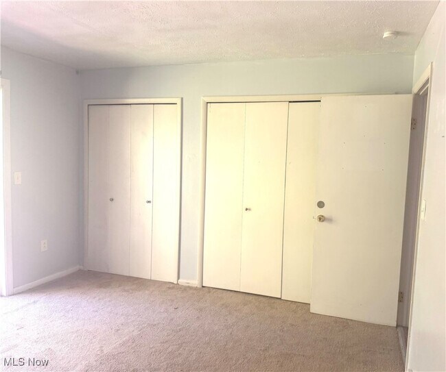 Building Photo - 1803 Cromwell Dr