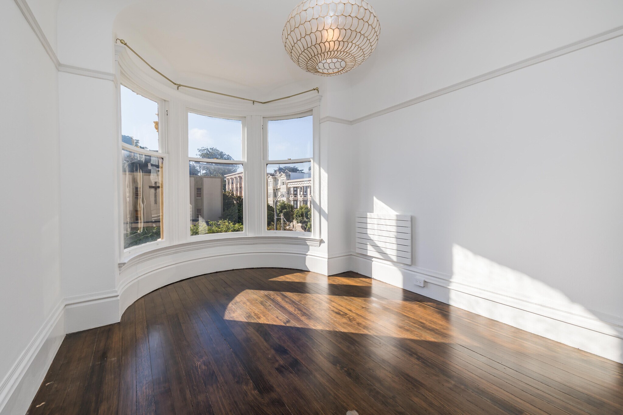 Building Photo - 1392 McAllister St