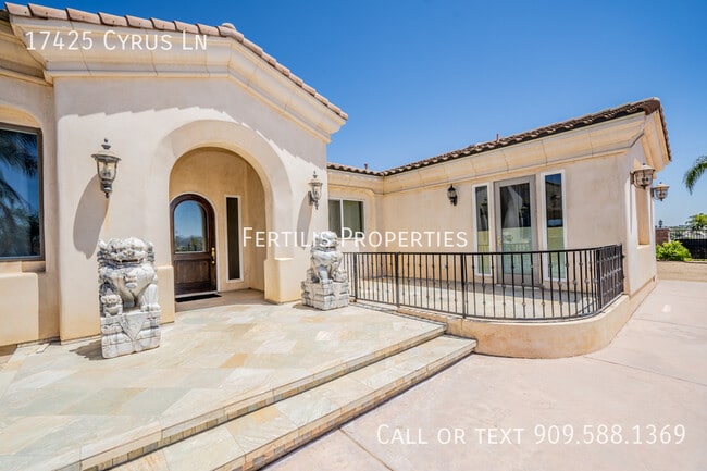 Building Photo - 17425 Cyrus Ln