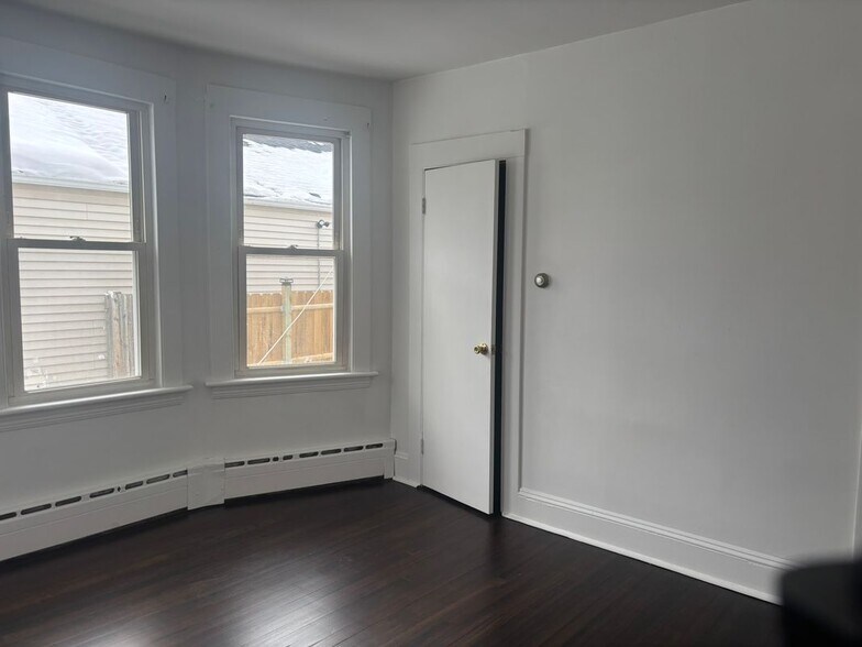 Building Photo - 73 Pixlee Pl