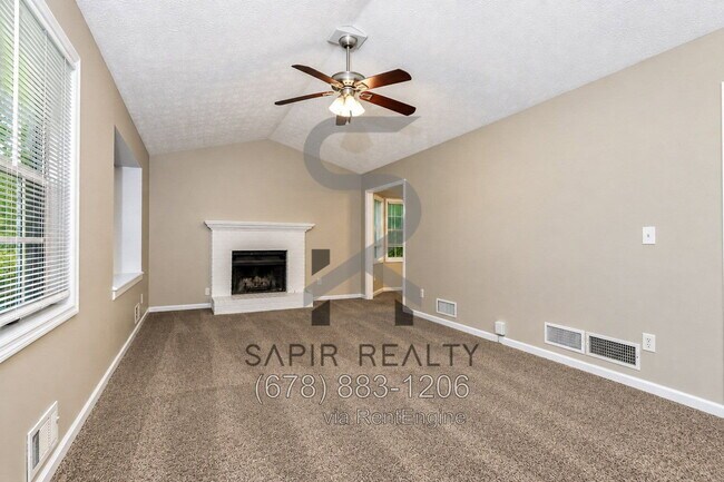 Building Photo - 1002 Darvin Ln