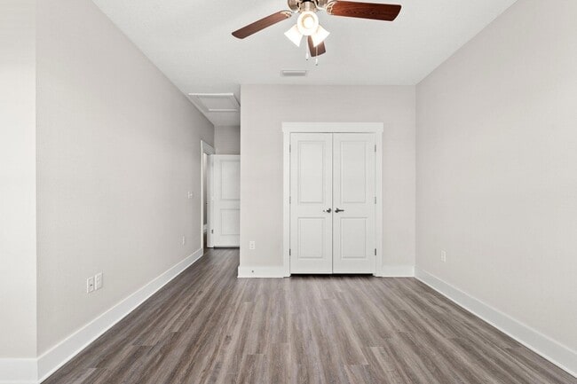 Building Photo - 118 N Sand Palm Rd