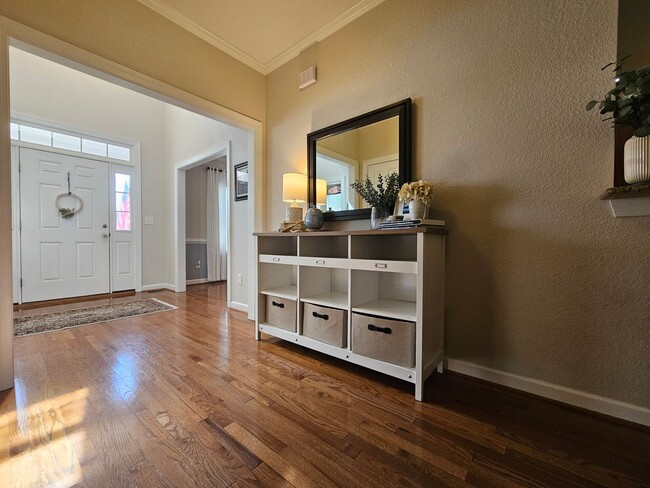 Building Photo - GRASSFIELD - Lauren's Cove
