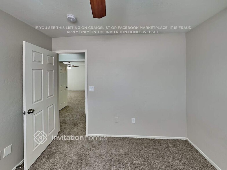Building Photo - 7364 E Lobo Ave